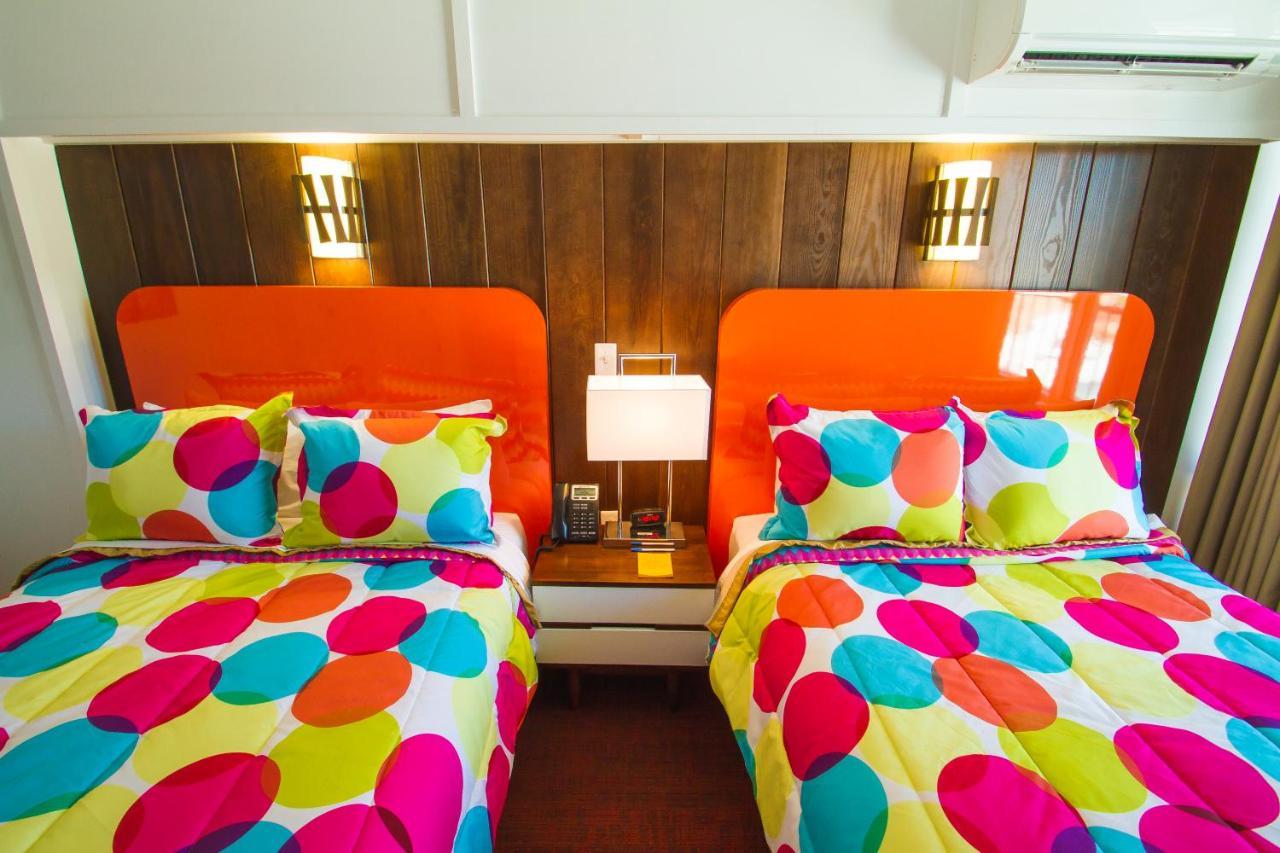 Mother Earth Motor Lodge Кинстън Екстериор снимка