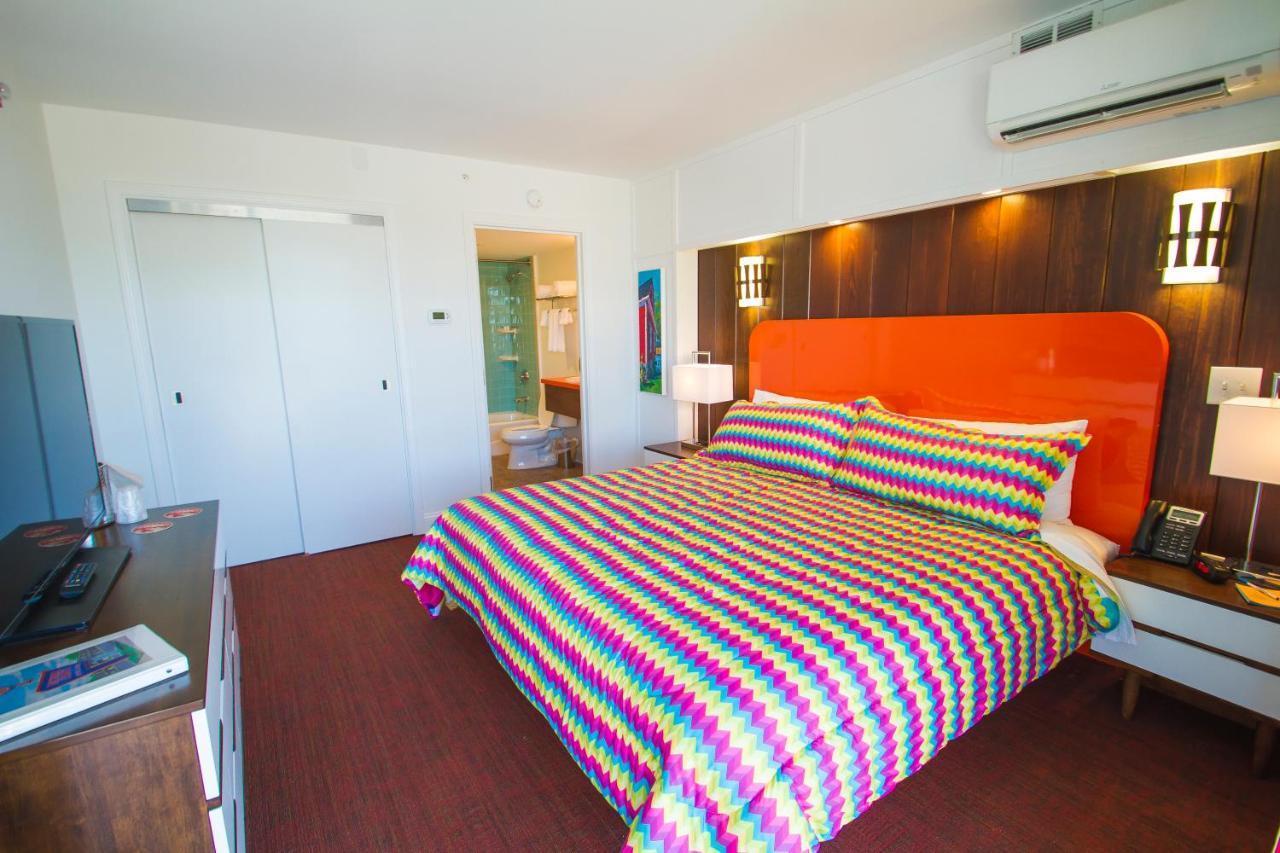 Mother Earth Motor Lodge Кинстън Екстериор снимка